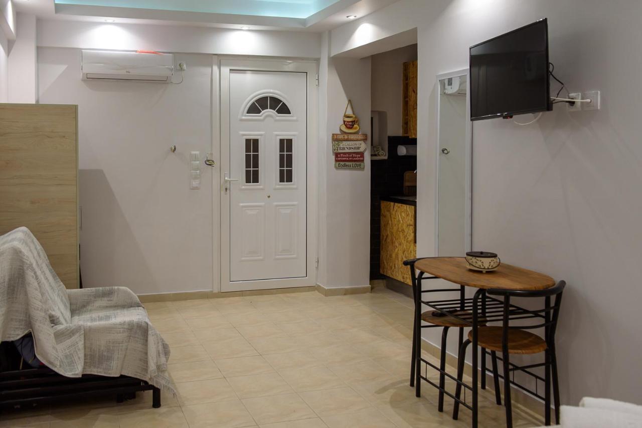 Artemissoula Villa Bagian luar foto