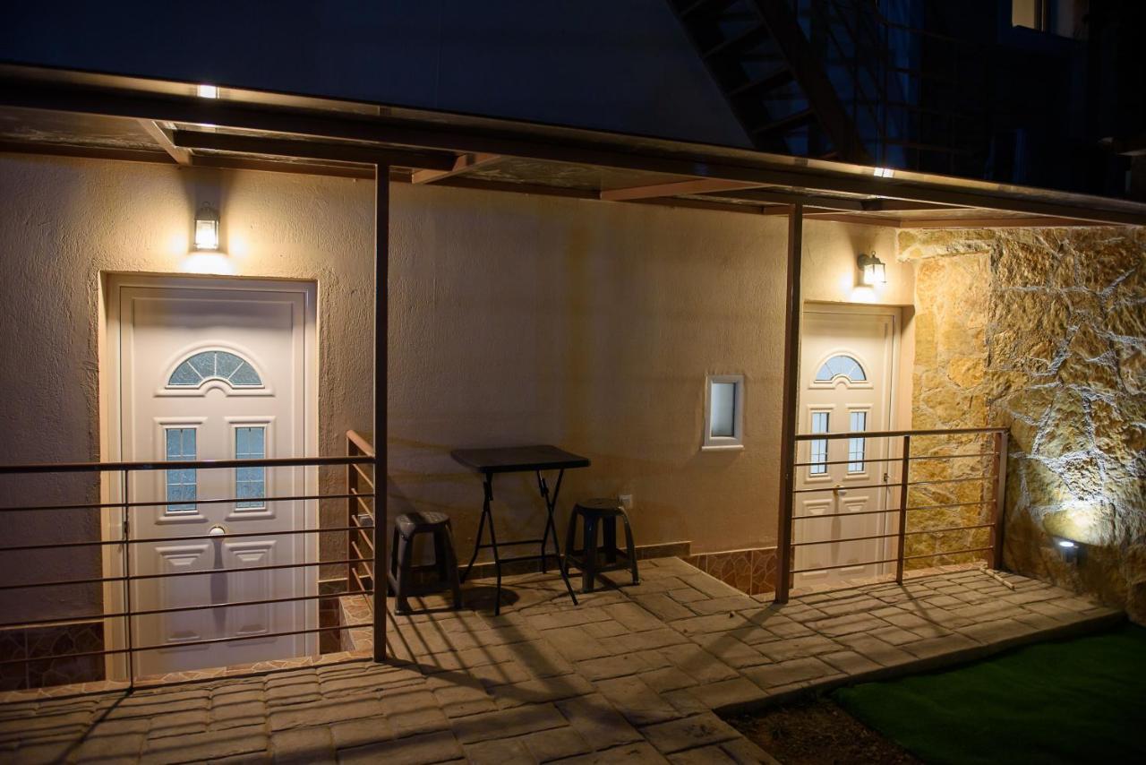 Artemissoula Villa Bagian luar foto
